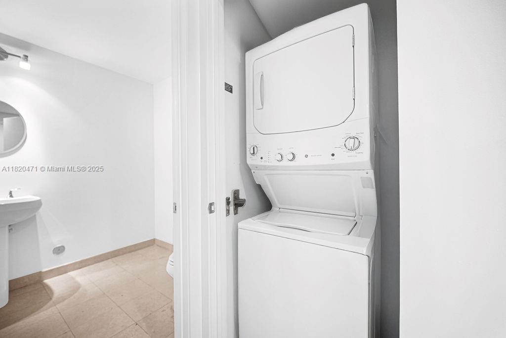 1060 BRICKELL CONDO - Residential