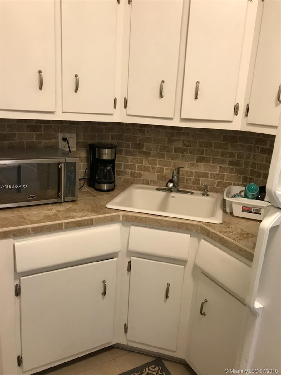 BAYSHORE CO OP INC - Residential Lease