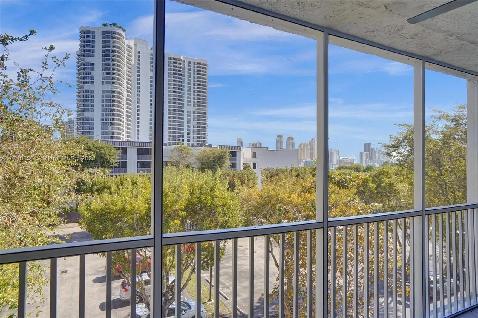 Aventura, Florida 33180, United States, 3 Bedrooms Bedrooms, ,2 BathroomsBathrooms,Residential,Active,20263