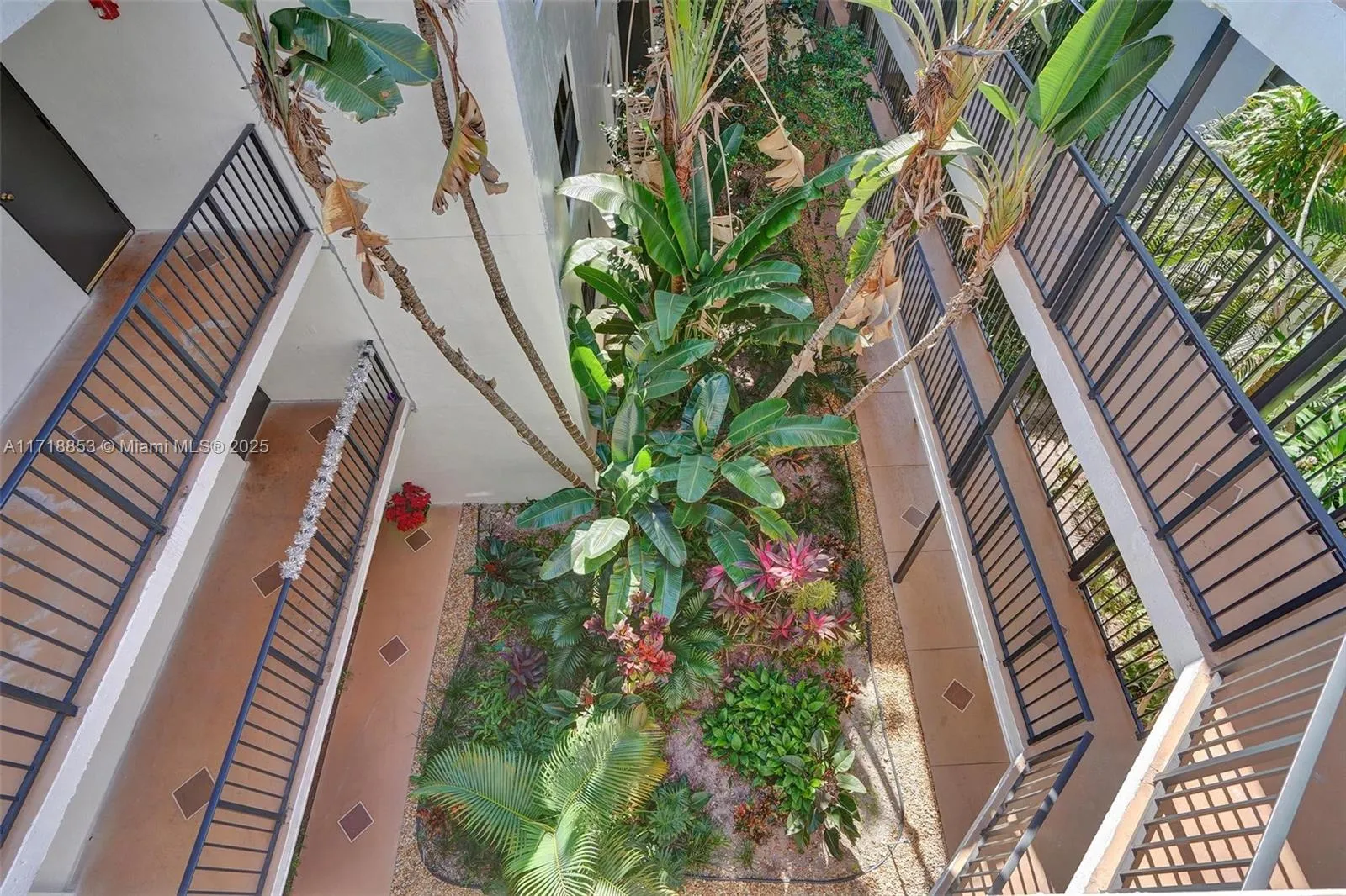 Aventura, Florida 33180, United States, 3 Bedrooms Bedrooms, ,2 BathroomsBathrooms,Residential,Active,20263