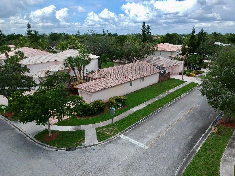 1244 NW 171st Ave