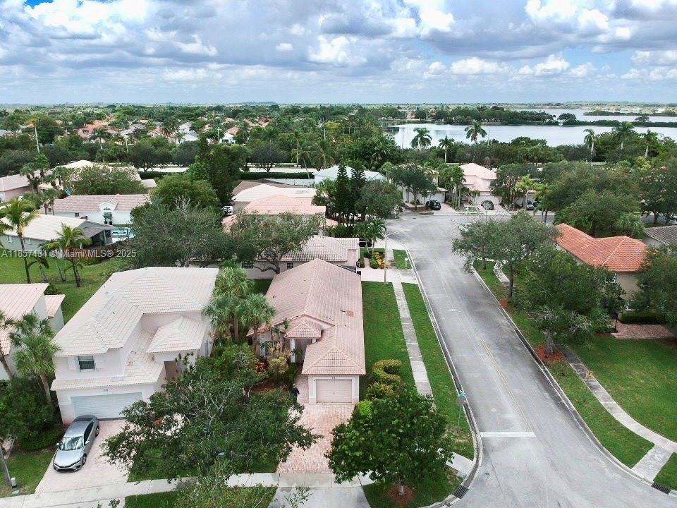 1244 NW 171st Ave