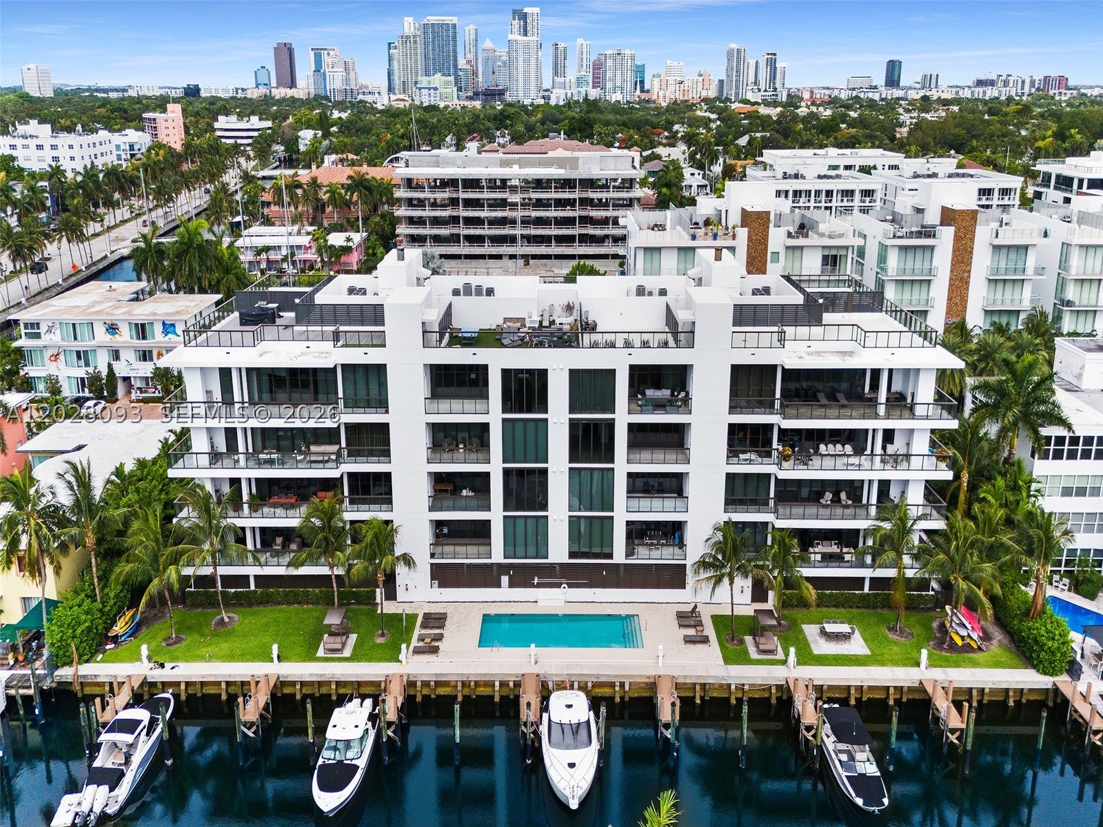 30 Isle Of Venice Dr 403