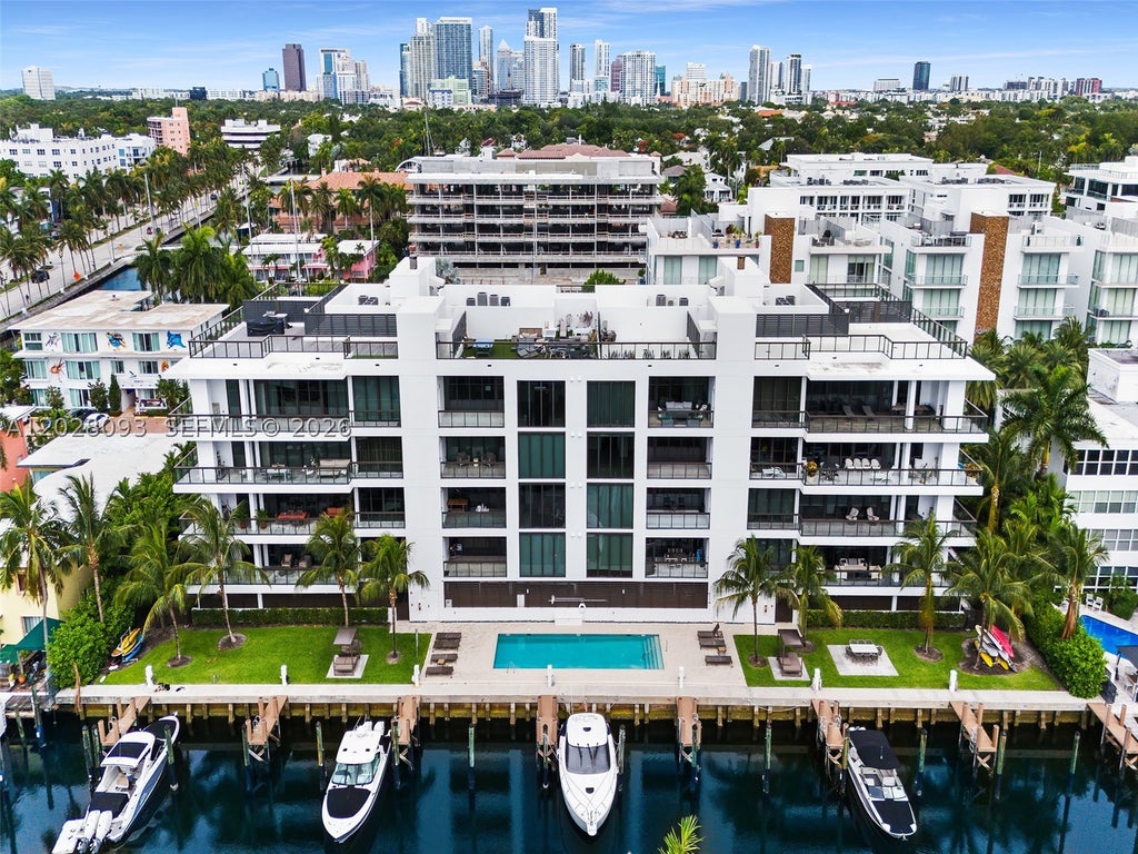 Photo of 30 Isle Of Venice Dr #403, Fort Lauderdale, FL 33301 (MLS # A12028093)