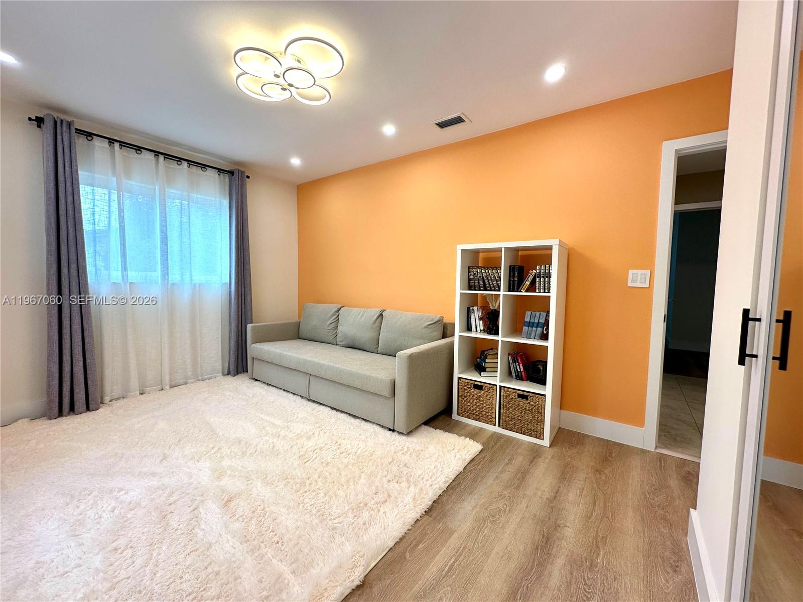 CORAL SPRINGS II - Residential