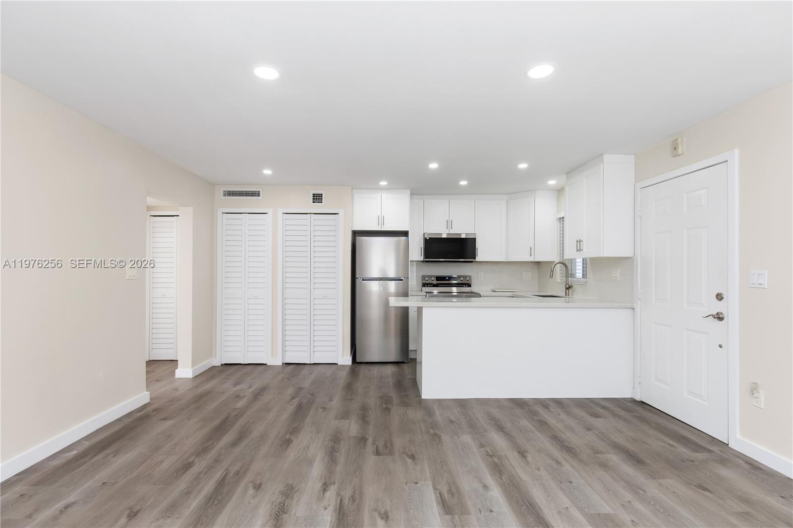 3101 SW 27th Ave 204