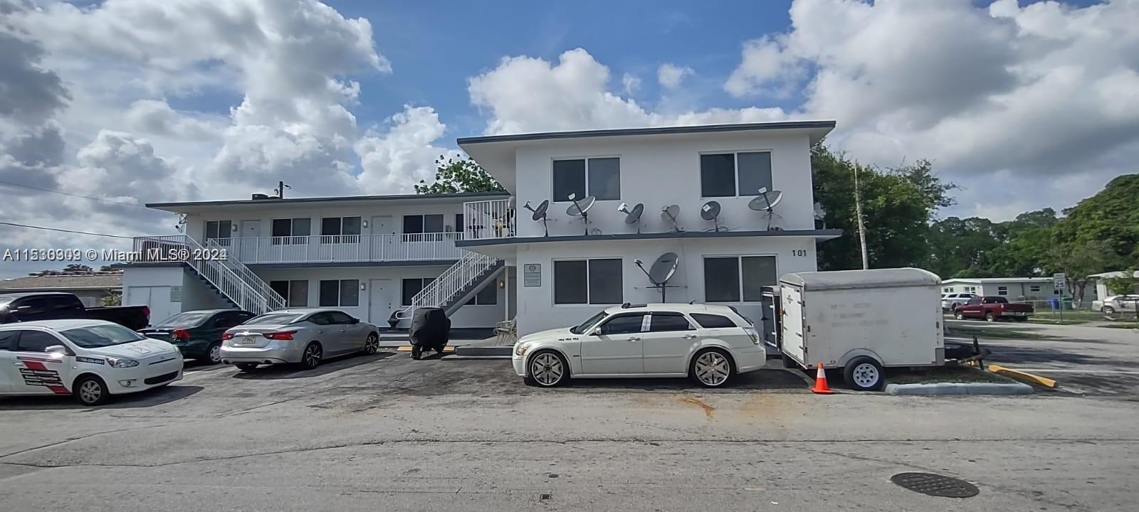 EXCELLENT LOCATION. GREAT CONDITIONS. 1 BED & 1 BATH UNITS OF 500 SQ.FT APROX. IMPACT WINDOWS. INDIVIDUAL CENTRAL A/C EACH UNIT. WALKING DISTANCE TO SUPER WALMART FT LAUDERDALE. Same day approval $100 per adult application fee, online application, we check background and eviction record. Second Floor