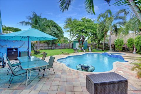 Single Family Residence in Pompano Beach FL 428 24th Ave Ave 16.jpg