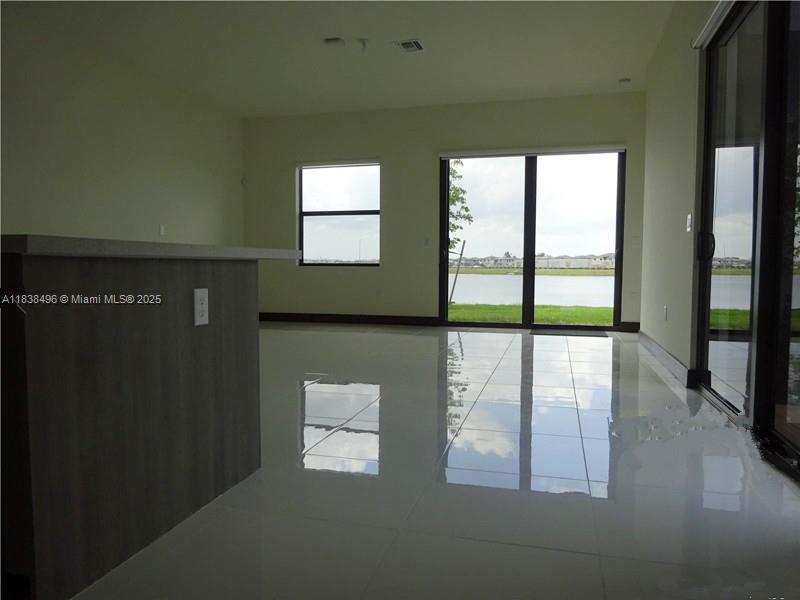 DUNNWOODY LAKE - Residential Lease