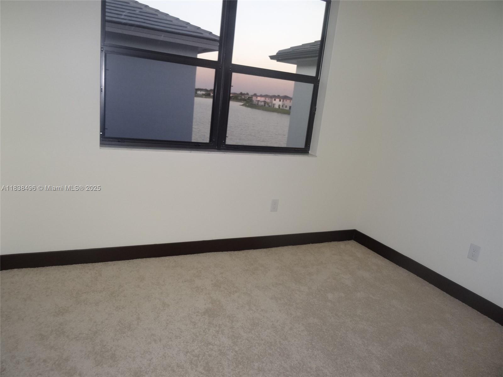 DUNNWOODY LAKE - Residential Lease