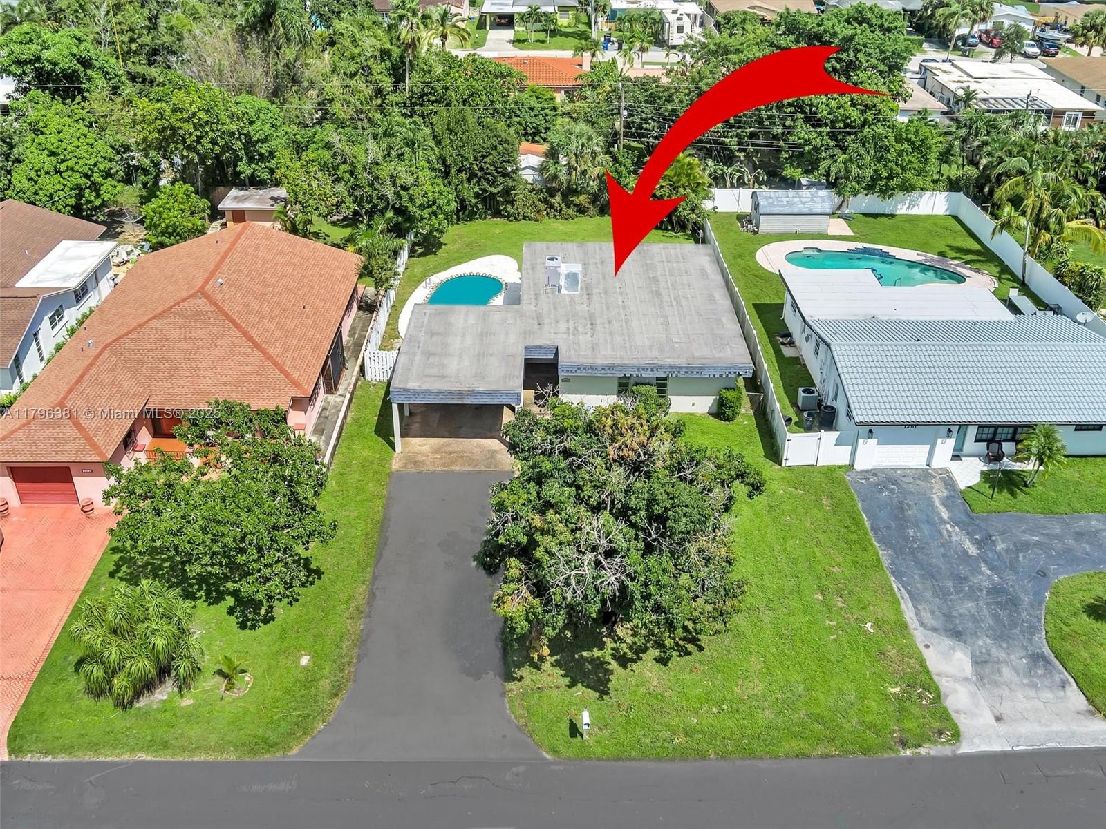 1281 Sw 32nd St, Fort Lauderdale, Broward County, Florida - 4 Bedrooms  
2 Bathrooms - 