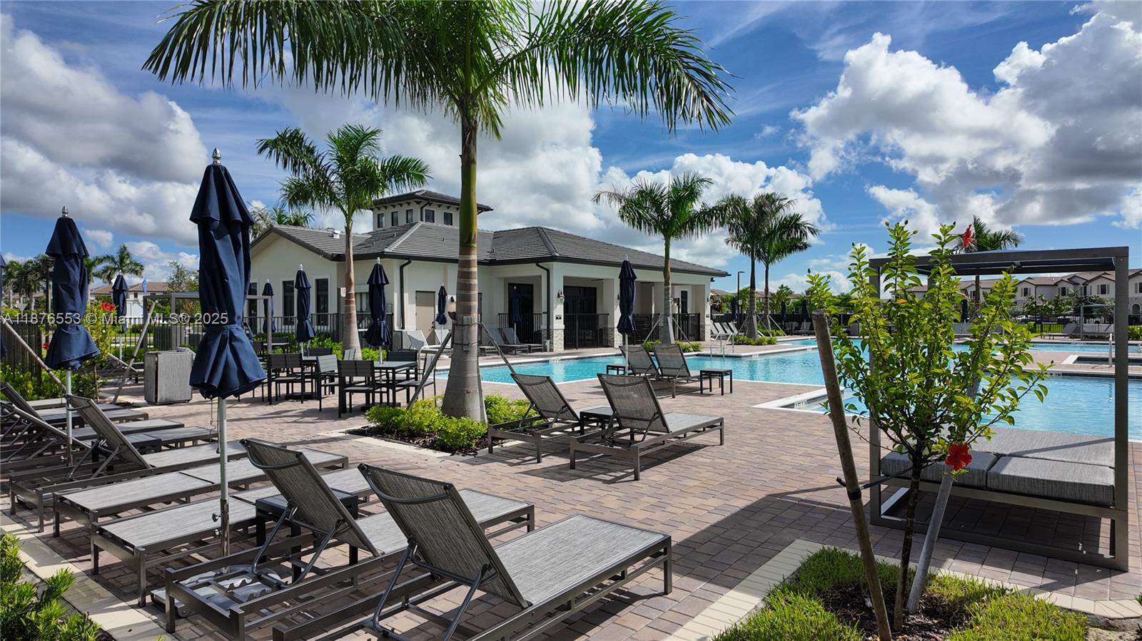 KENDALL ASSEMBLAGE SOUTH - Residential