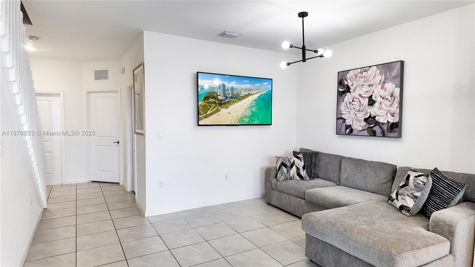 KENDALL ASSEMBLAGE SOUTH - Residential