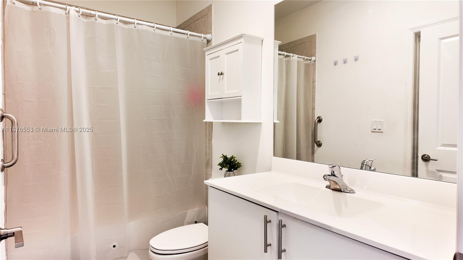 KENDALL ASSEMBLAGE SOUTH - Residential