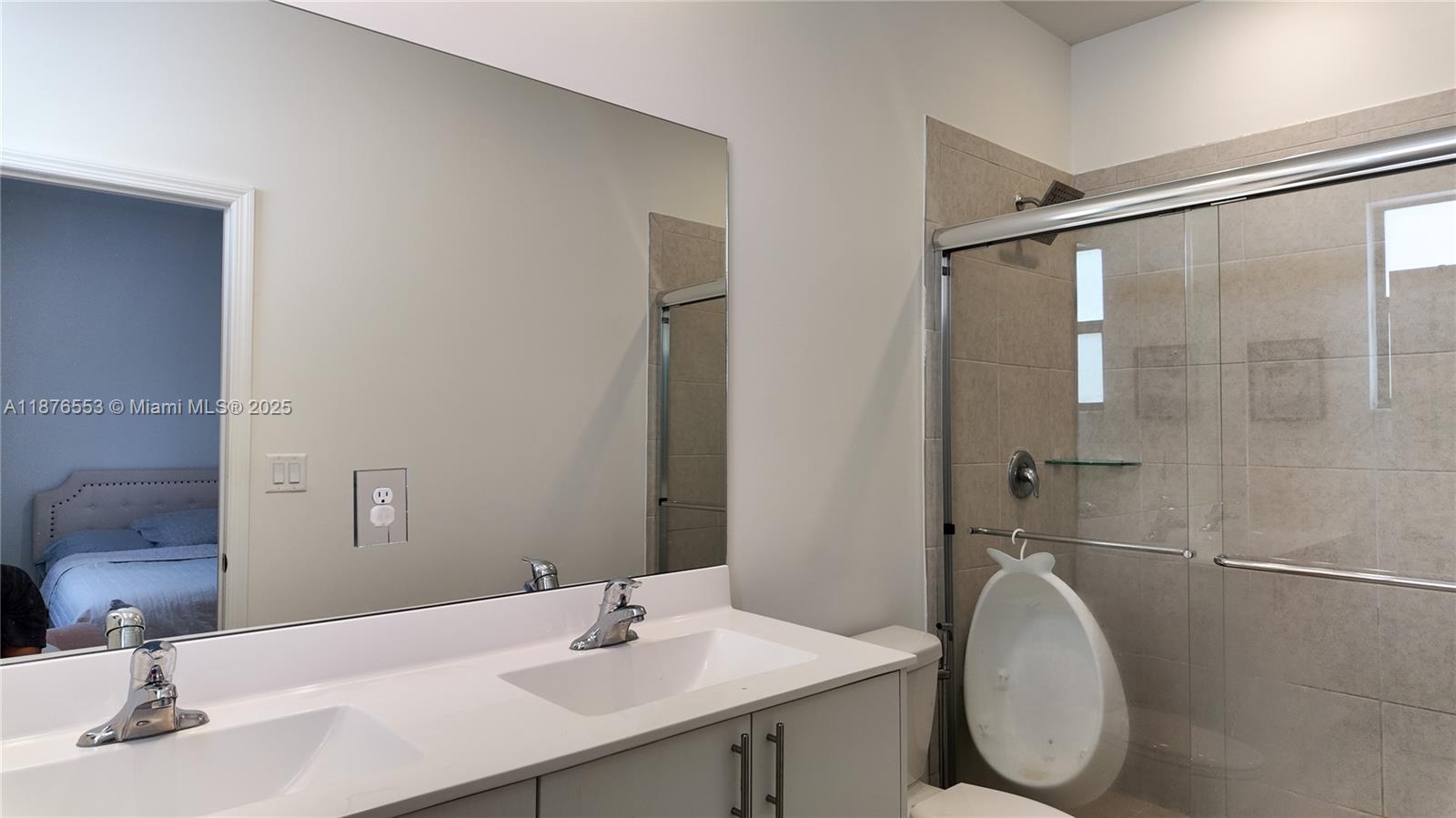 KENDALL ASSEMBLAGE SOUTH - Residential