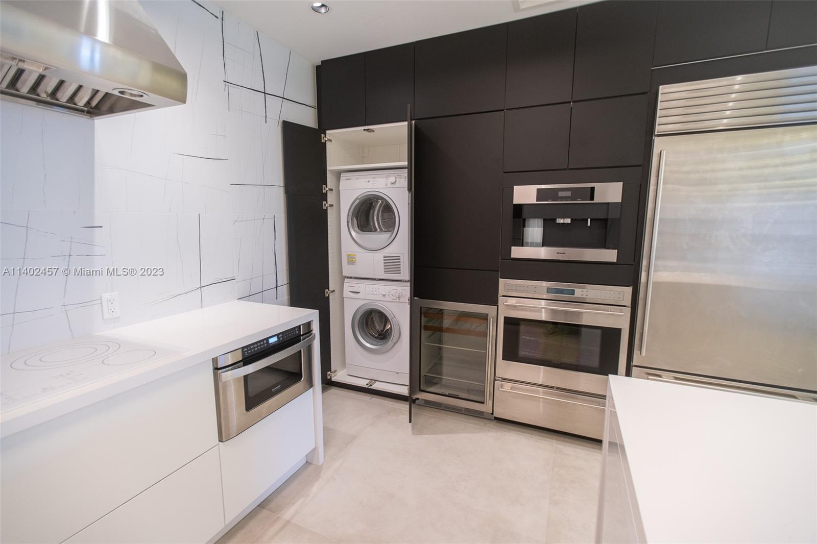 BAL HARBOUR NORTH SOUTH C - Residential