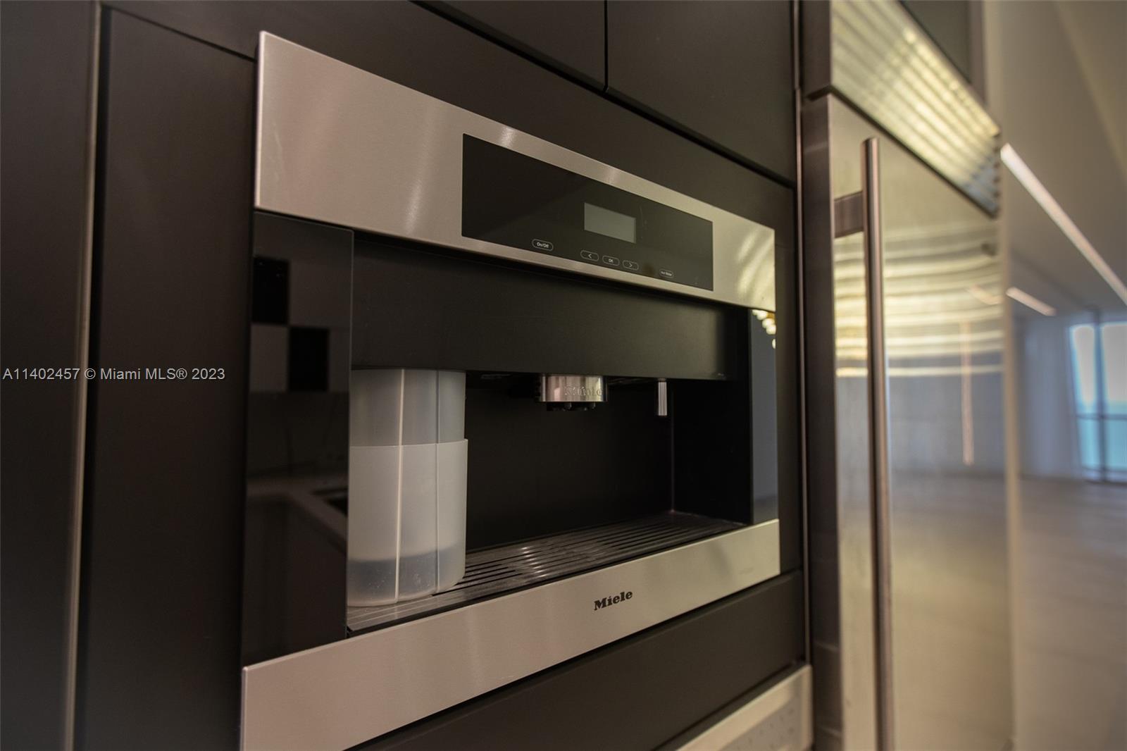 BAL HARBOUR NORTH SOUTH C - Residential