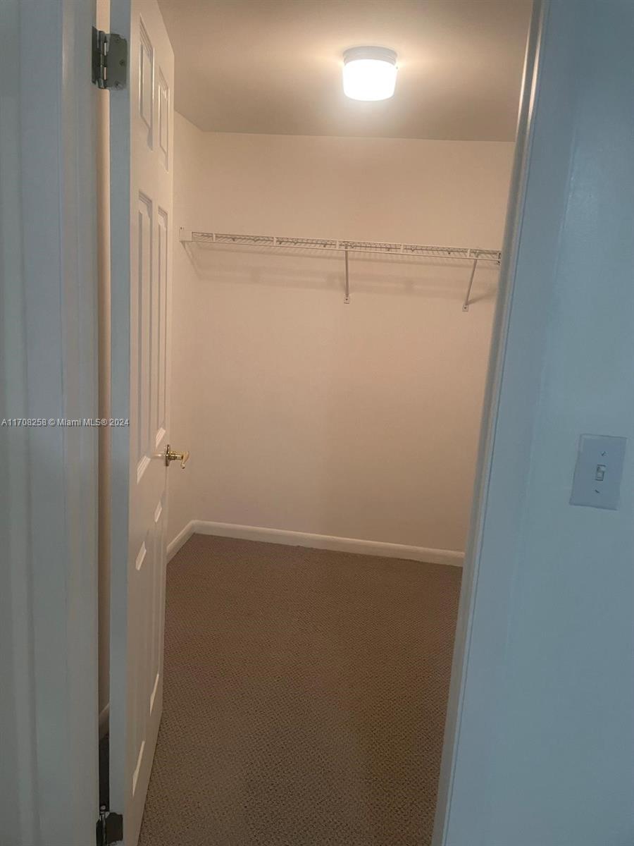 Miami, Florida 33131, United States, 2 Bedrooms Bedrooms, ,2 BathroomsBathrooms,Residential,Active,27133