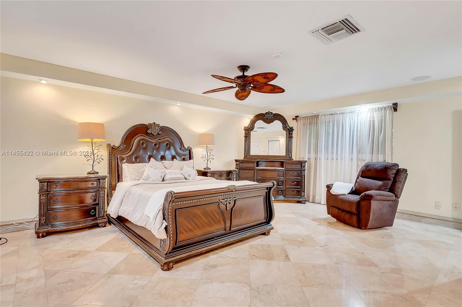 HALLMARK HEIGHTS ESTATES - Residential