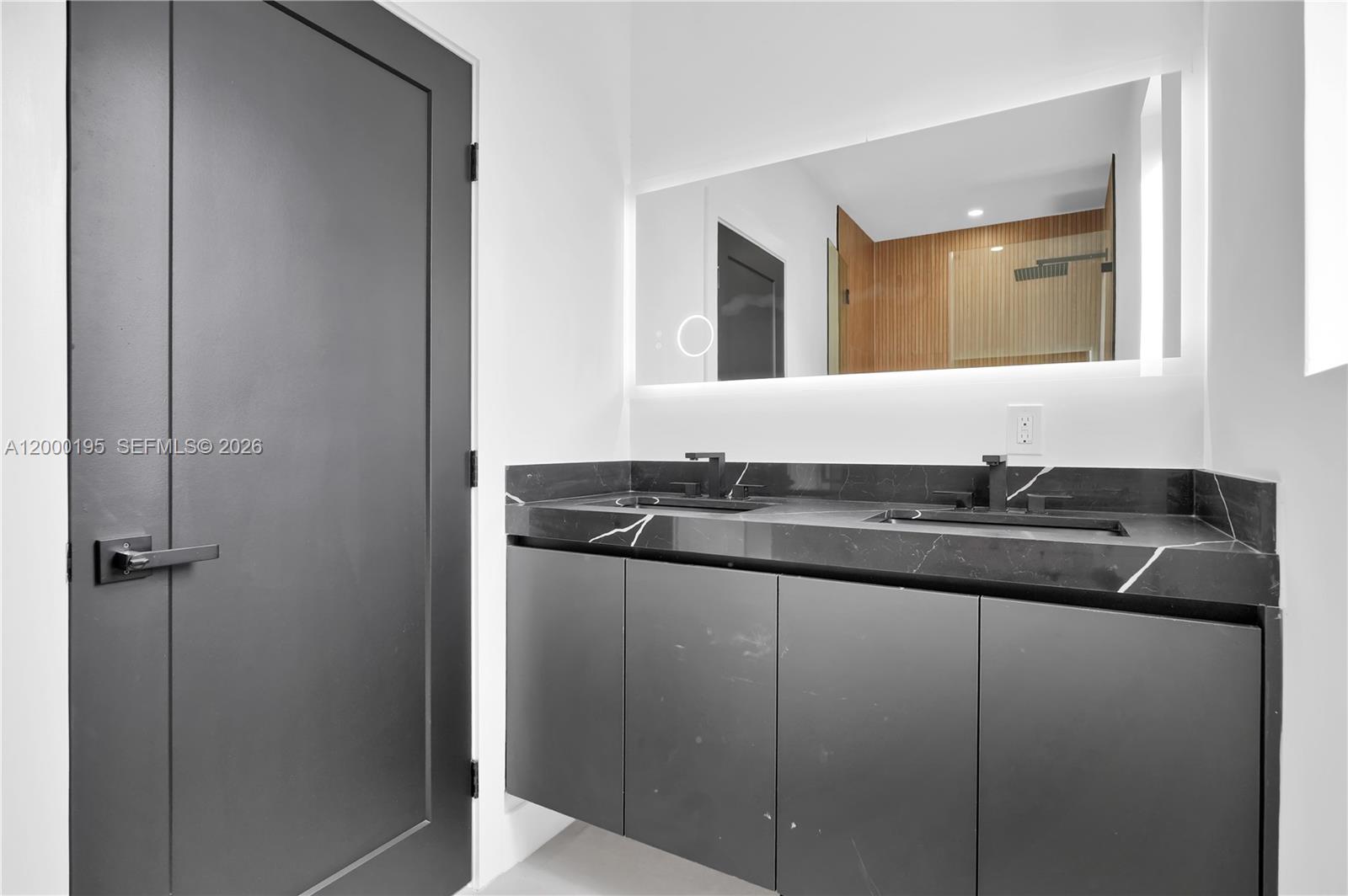 RAILWAY SHOPS ADDN 2ND AM - Residential Lease