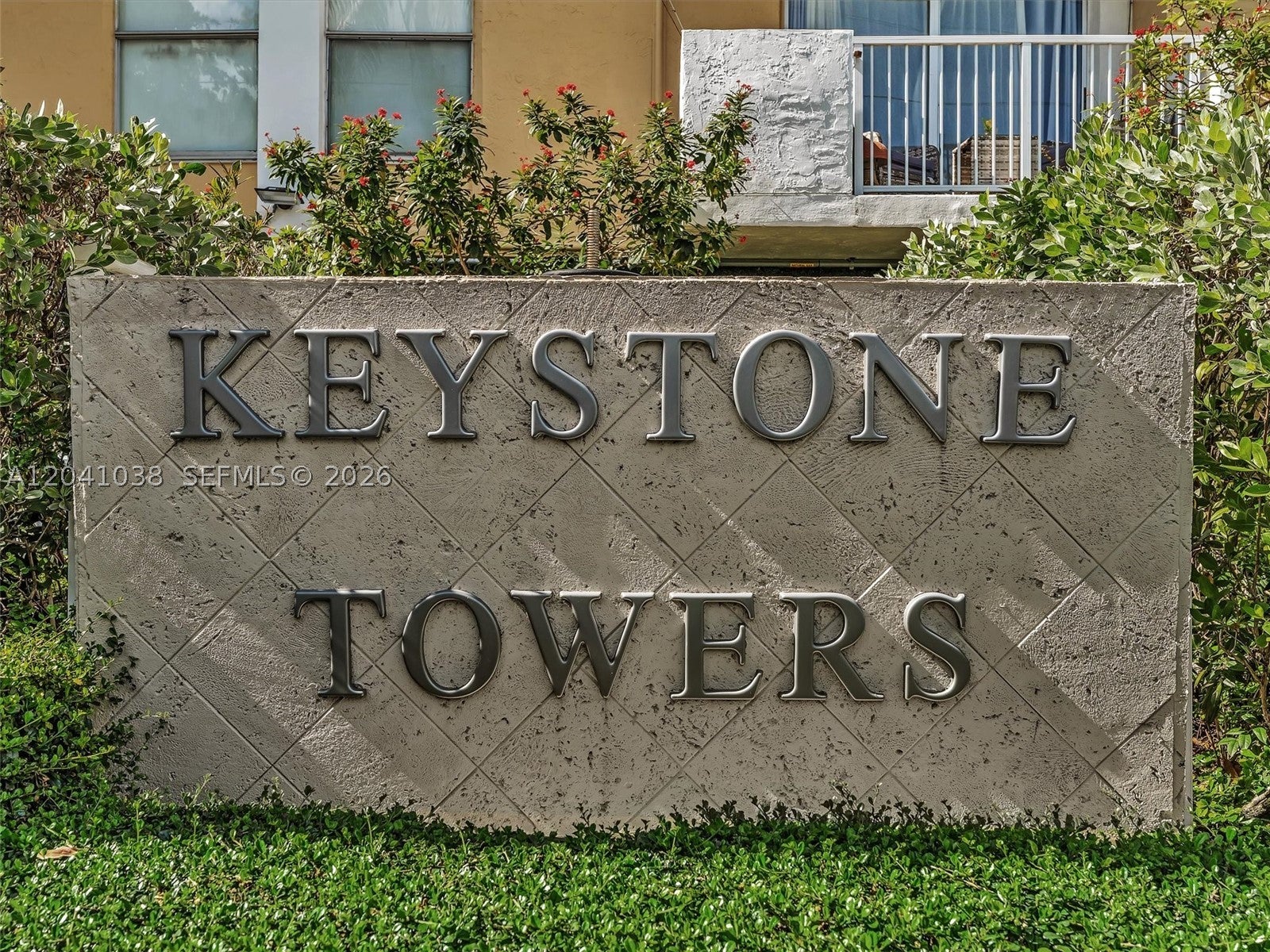 2020 NE 135th St 601, North Miami FL 33181