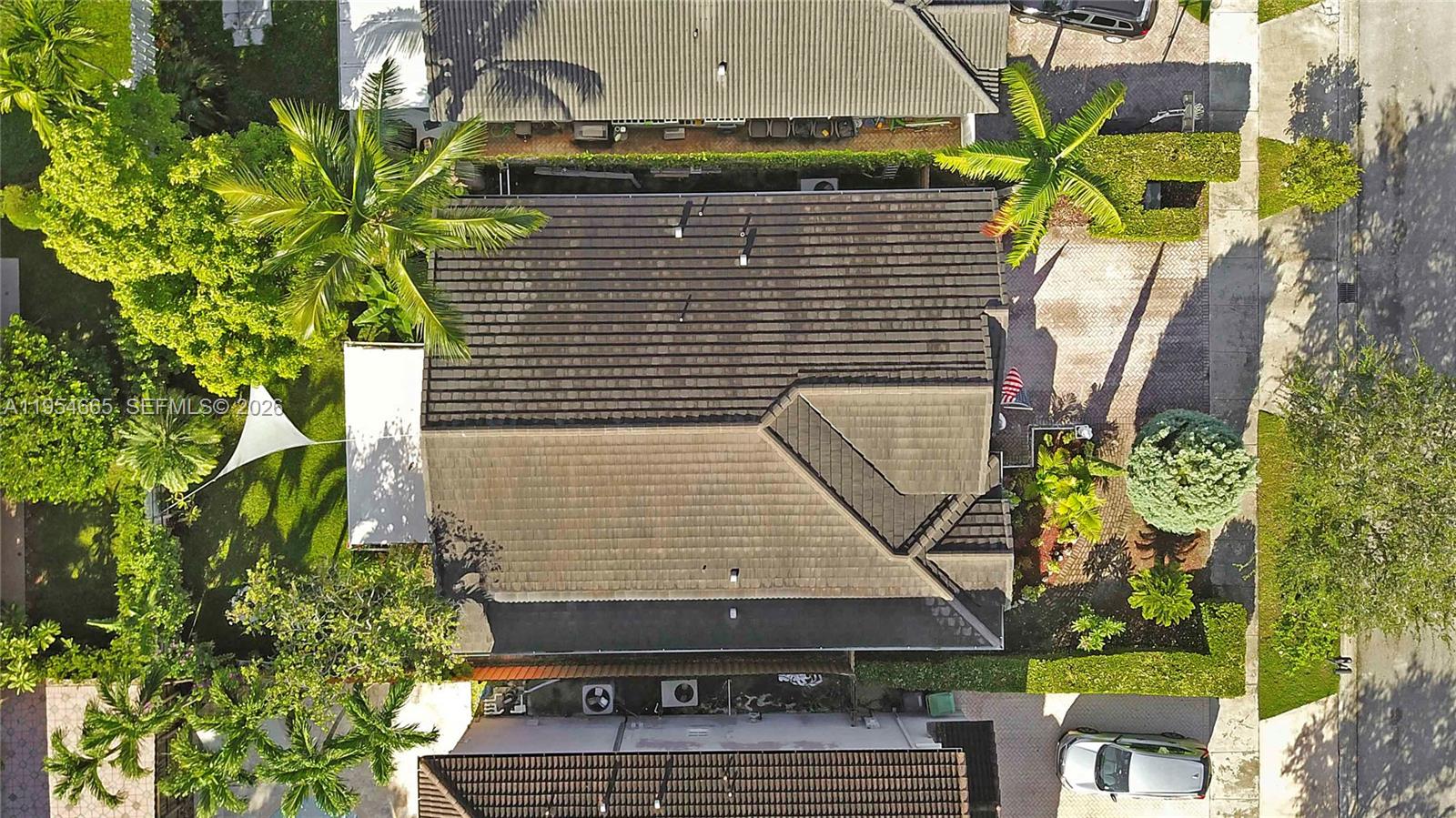 A B AT TAMIAMI TRAIL PHAS - Residential