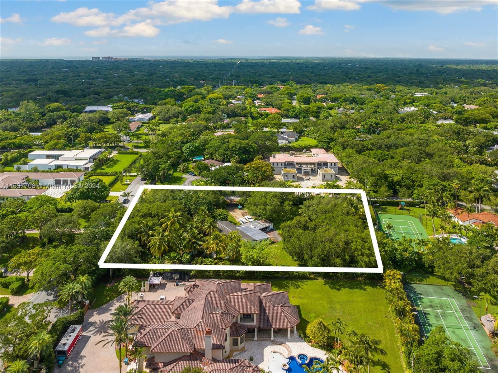 Property for Sale at 6701 Sw 115th St, Pinecrest, Miami-Dade County, Florida -  - $2,750,000