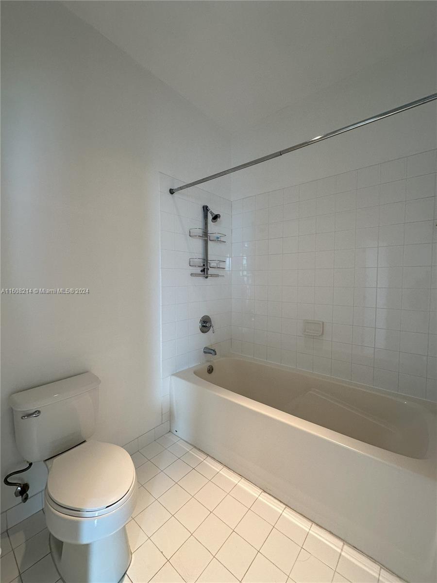 DOWNTOWN DADELAND CONDO N - Residential Lease