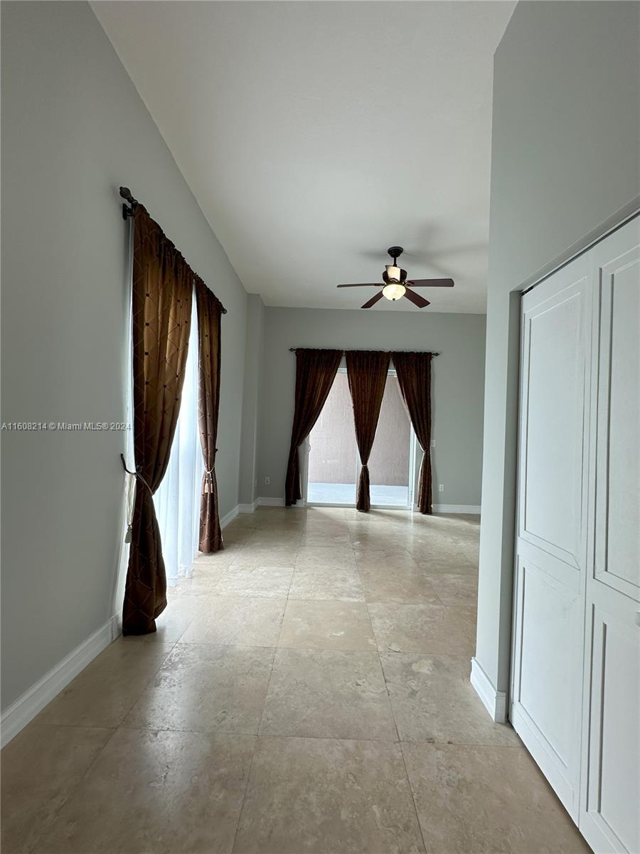 DOWNTOWN DADELAND CONDO N - Residential Lease