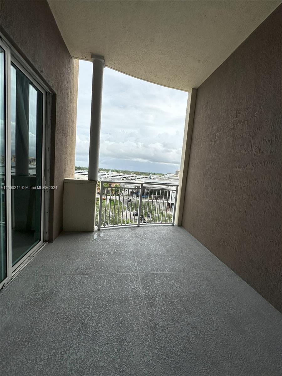 DOWNTOWN DADELAND CONDO N - Residential Lease