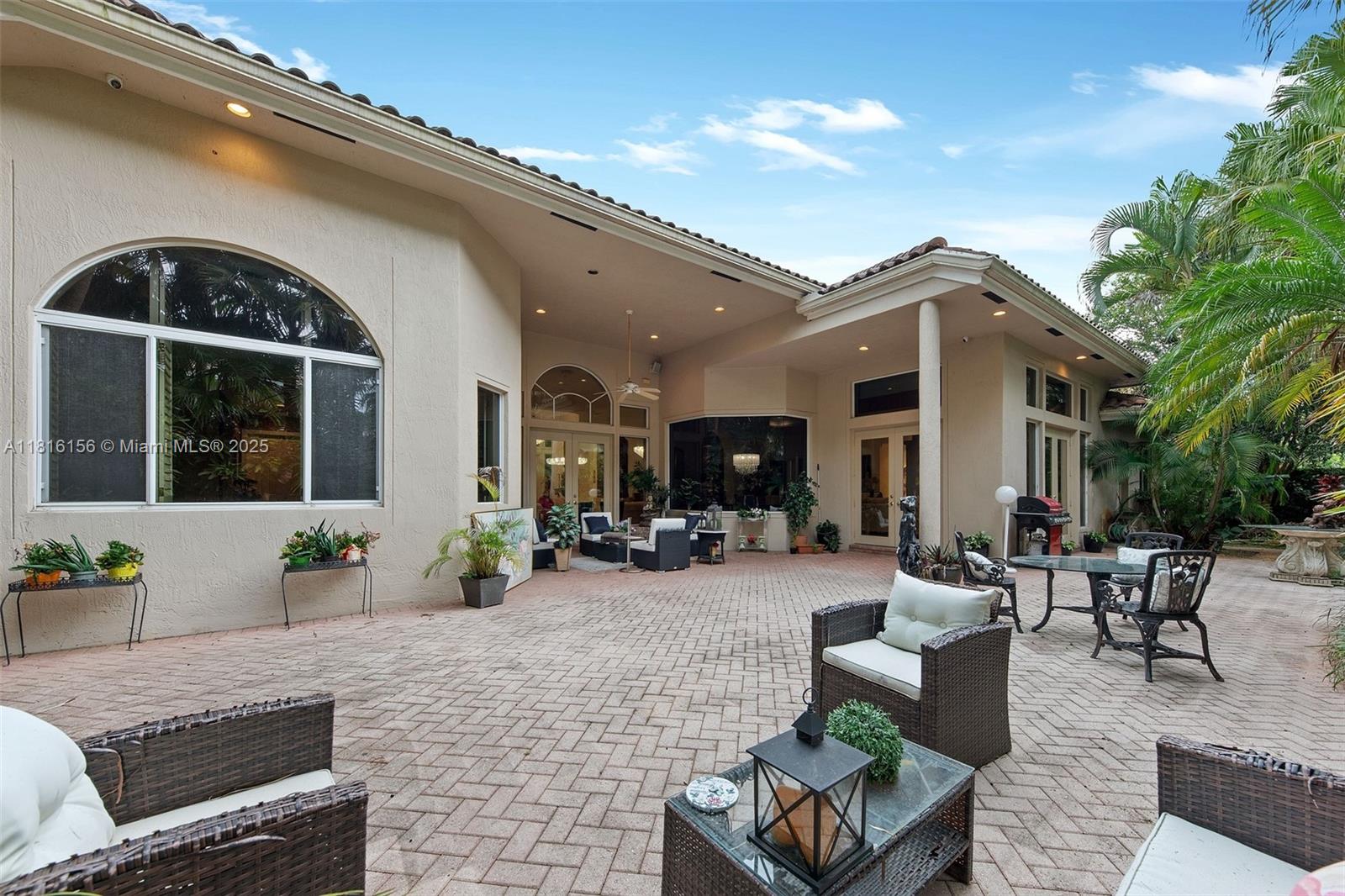 BANYAN OAKRIDGE PLAT - Residential