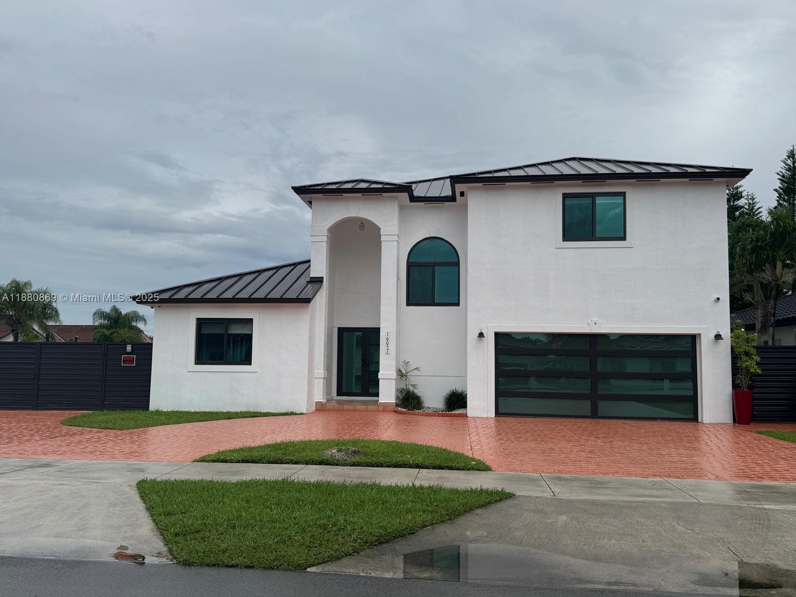This stunning corner lot in the desirable Wonderly Estates neighborhood features a completely remodeled home with 4 bedrooms and 3 bathrooms. It boasts a new roof, impact-resistant windows and doors, new flooring throughout, modern closets, updated bathrooms, and a beautiful new kitchen. Located near supermarkets, shopping centers, and parks. This is the perfect home for families—you must see it!