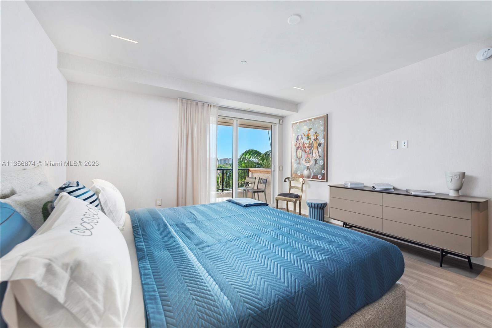 5100 BAYVIEW AT FISHER IS - Residential