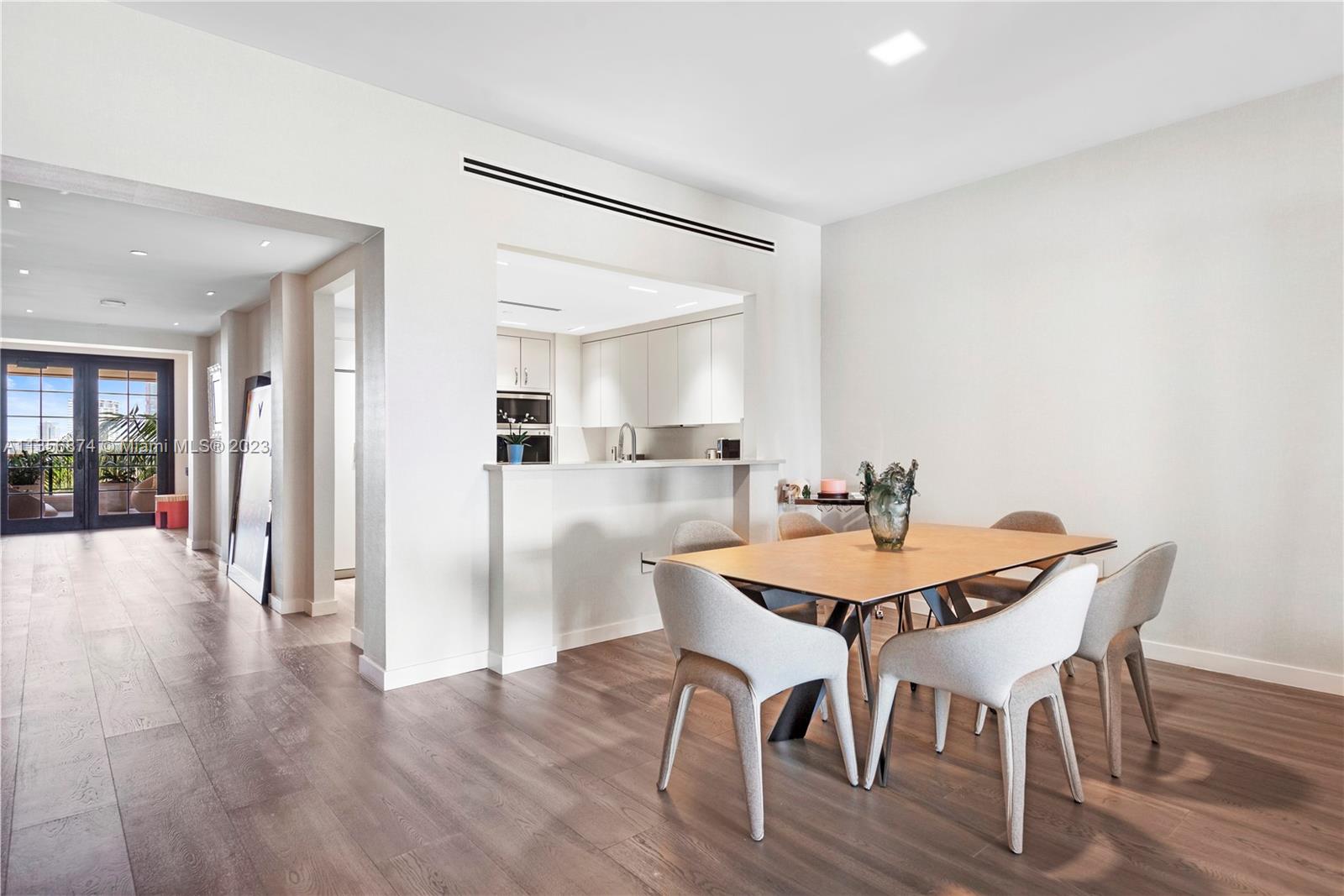 5100 BAYVIEW AT FISHER IS - Residential