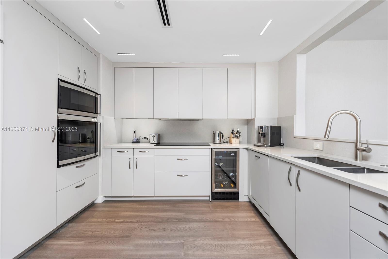 5100 BAYVIEW AT FISHER IS - Residential