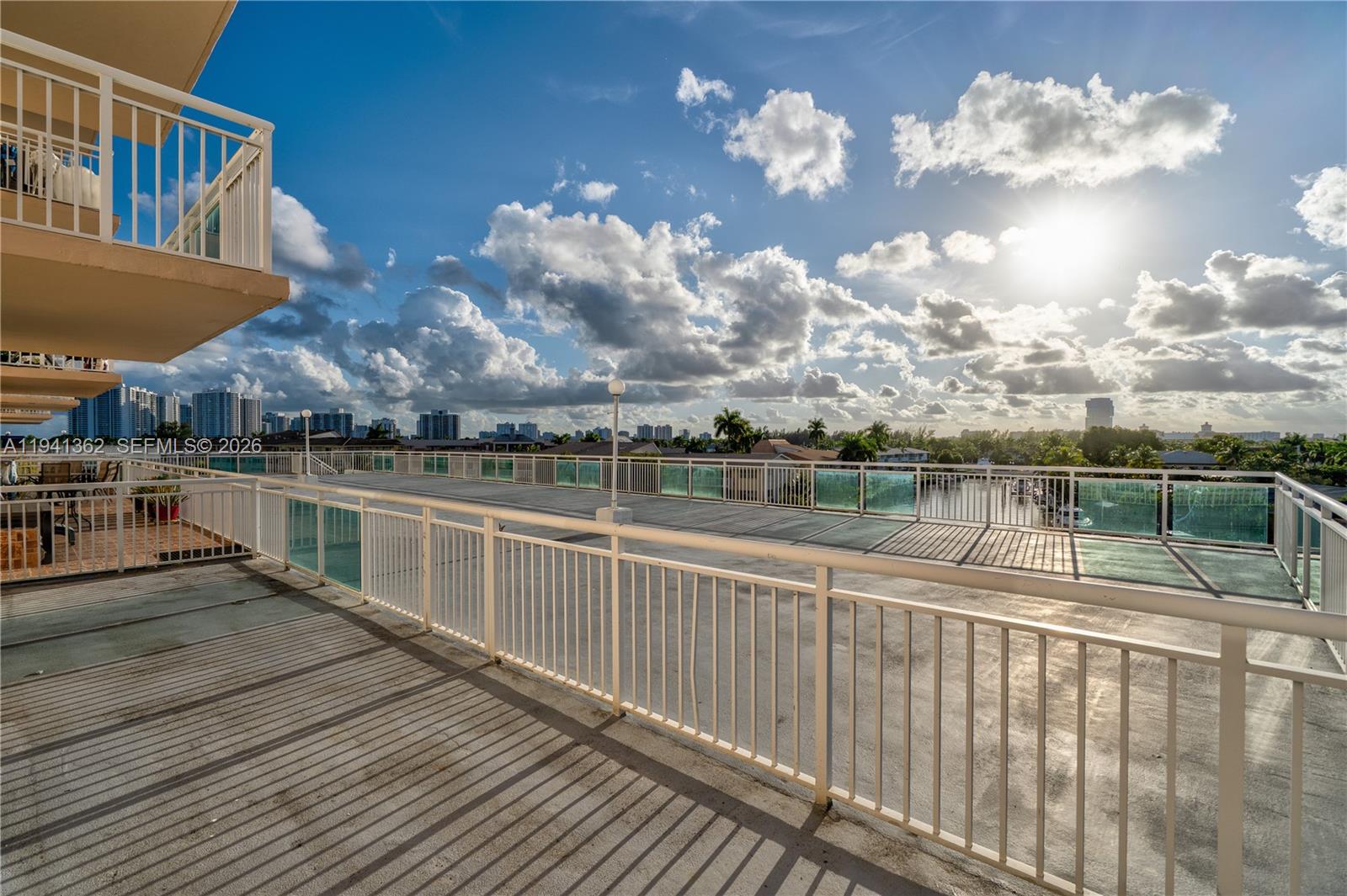 GOLDEN HORN CONDO - Residential