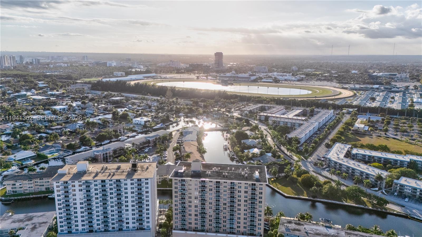 GOLDEN HORN CONDO - Residential