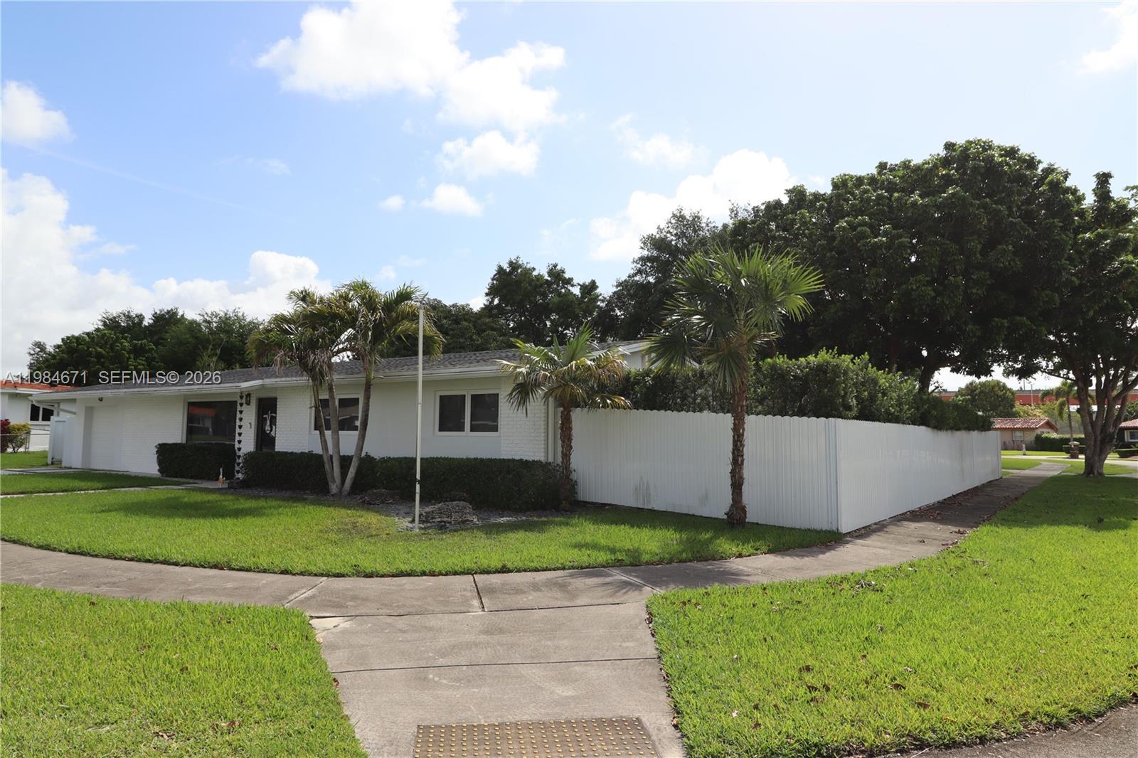 HEFTLER HOMES SUNSET PARK - Residential