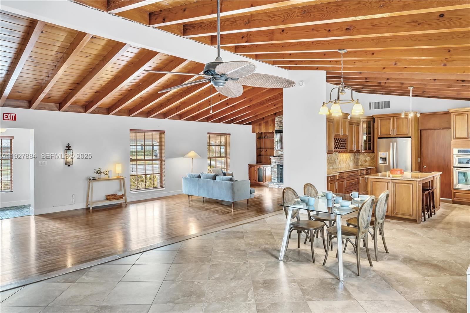 MEEKINS HILLS - Residential