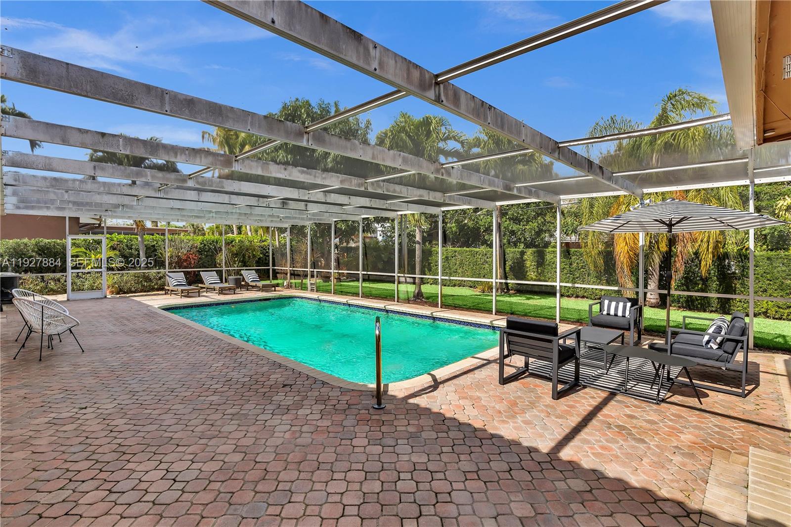 MEEKINS HILLS - Residential