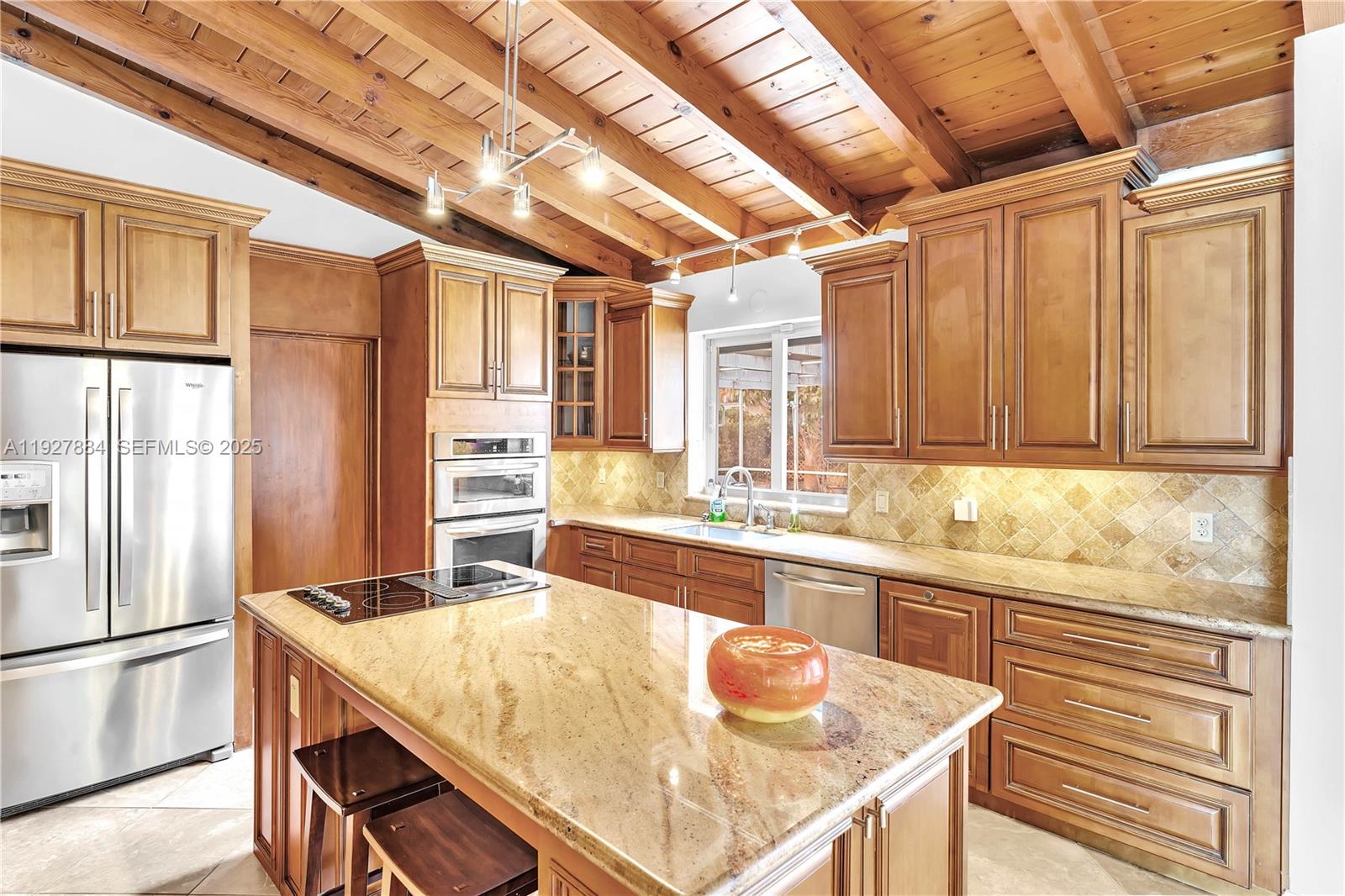 MEEKINS HILLS - Residential