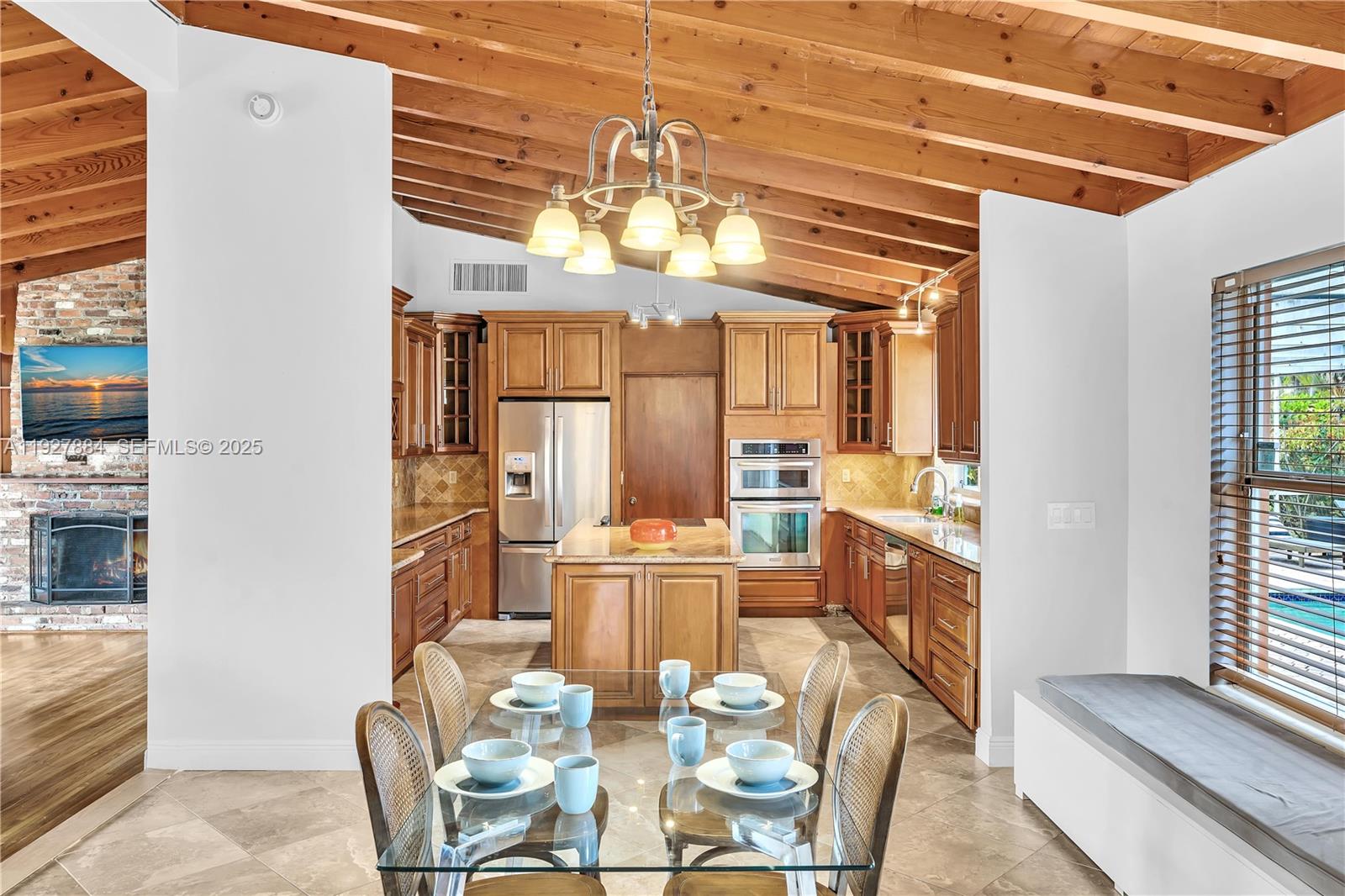 MEEKINS HILLS - Residential