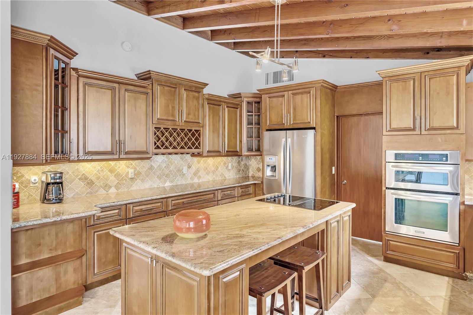 MEEKINS HILLS - Residential