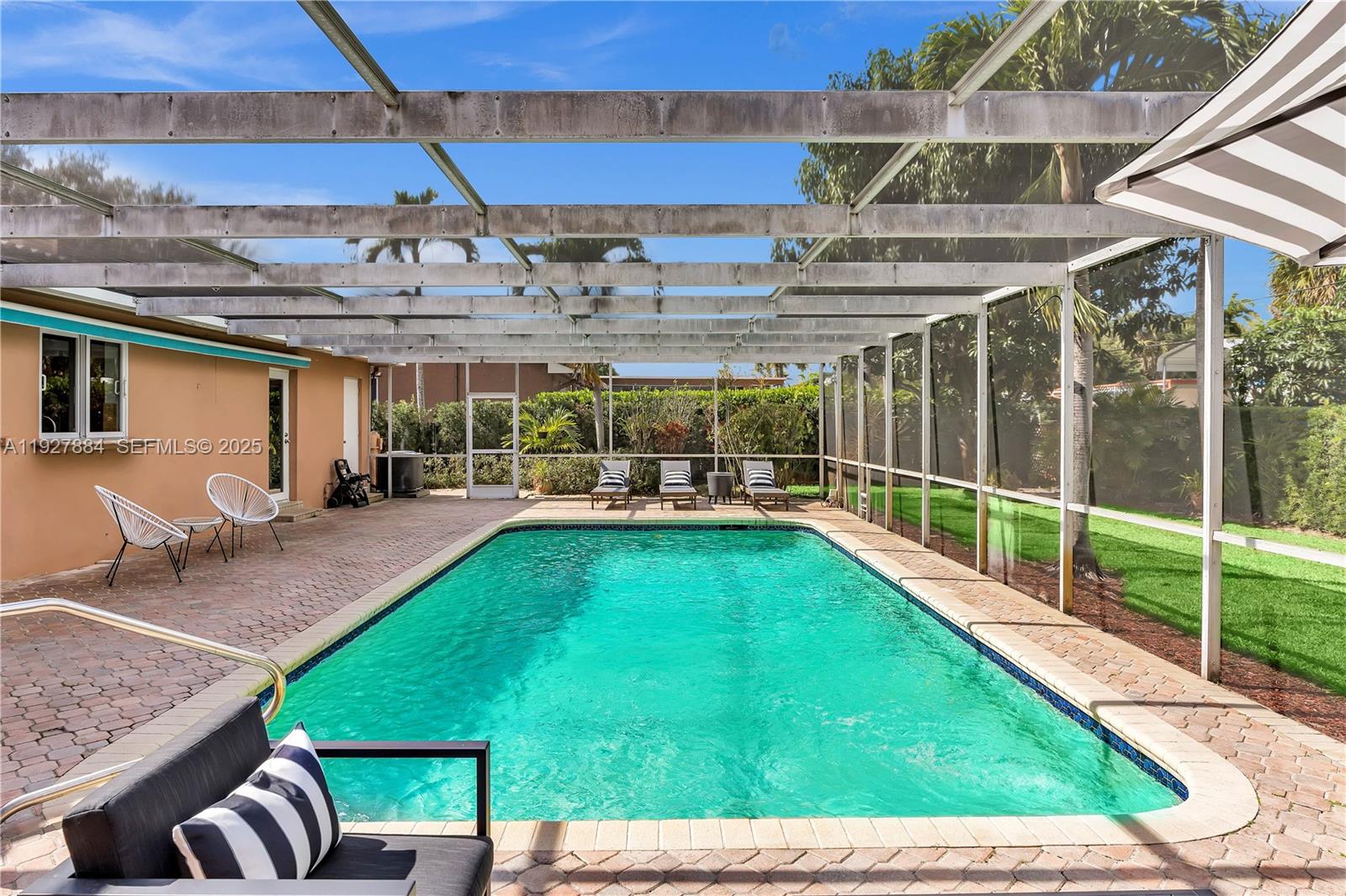 MEEKINS HILLS - Residential