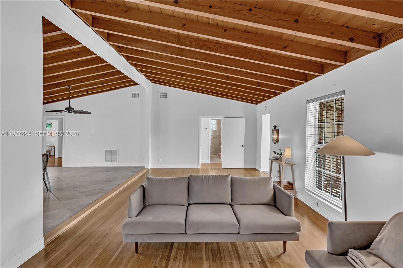 MEEKINS HILLS - Residential