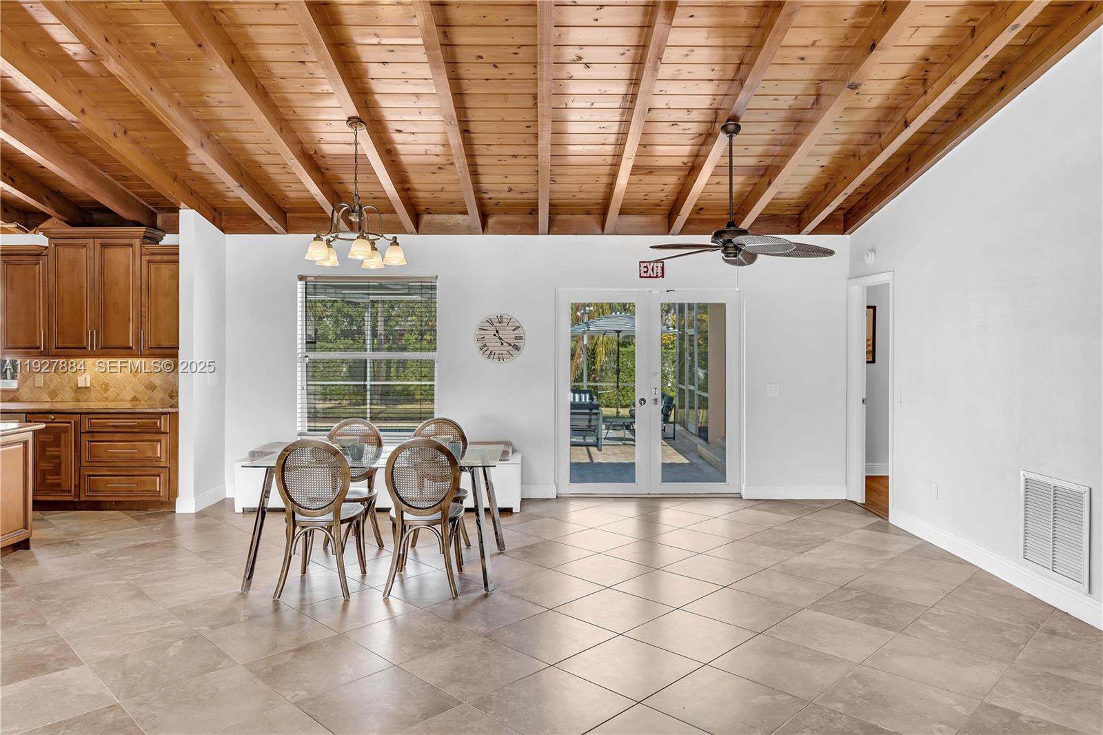 MEEKINS HILLS - Residential