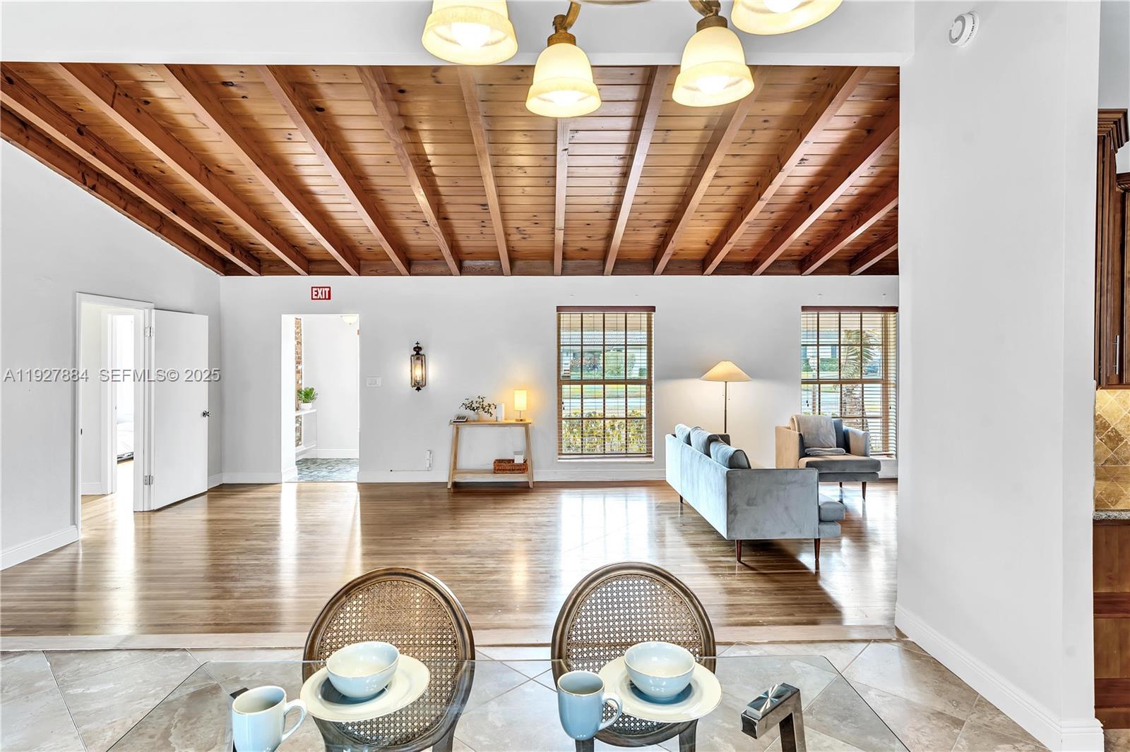 MEEKINS HILLS - Residential