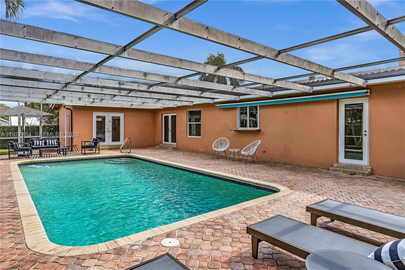 MEEKINS HILLS - Residential