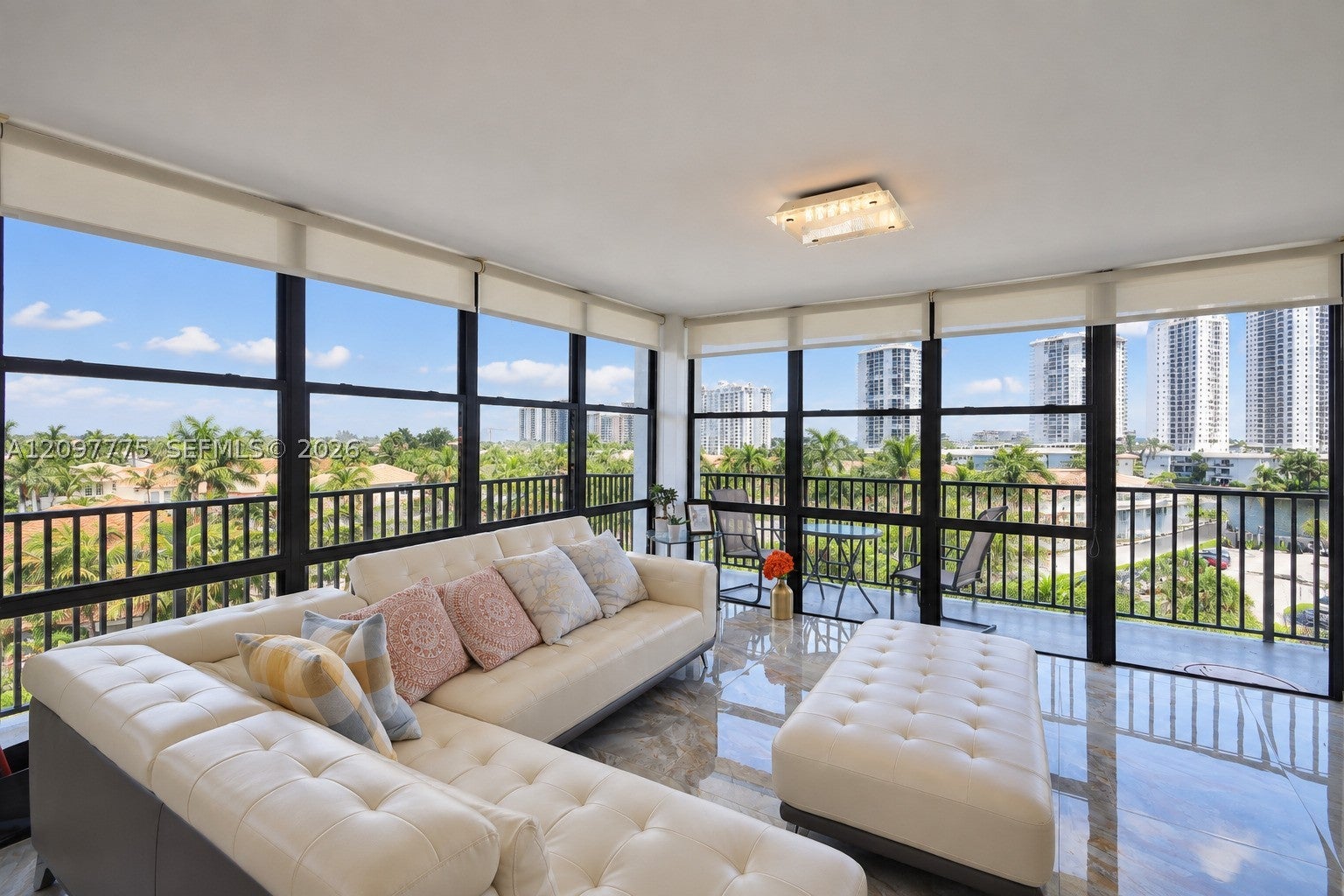 1000 Parkview Dr 610