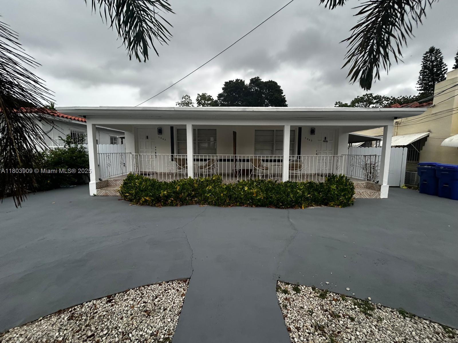 Rental Property at 1945 Nw 33rd St 1945, Miami, Broward County, Florida - Bedrooms: 2 
Bathrooms: 1  - $2,600 MO.
